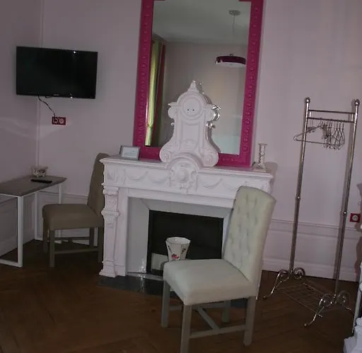 Chambres D'hotes Le Domaine De Stanislas Bed & Breakfast 5*